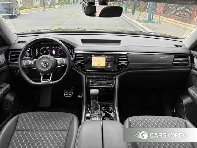 Volkswagen Tourang 2021 Черный из Китая, фото 3