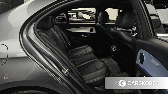 Mercedes-Benz E-Class W213 2019 Серый из Кореи, фото 3