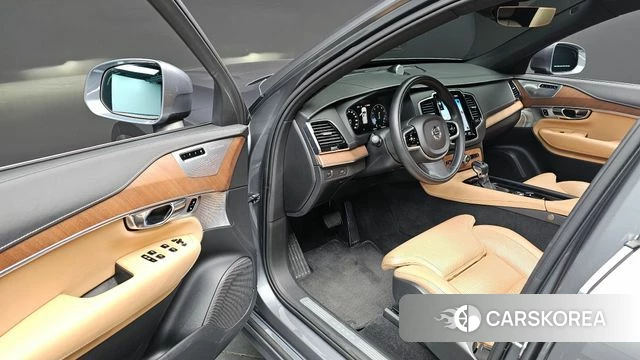 Volvo XC90 second Generation 2018 Серебристо-серый из Кореи, фото 3