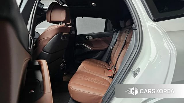 BMW X6 (G06) 2023 Белый из Кореи, фото 3