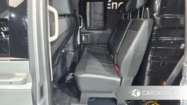 Hyundai Staria 2021 Серебряный из Кореи, фото 3