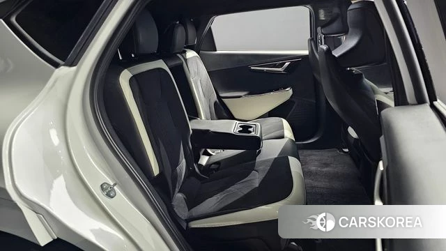 Kia EV6 2023 Белый из Кореи, фото 3