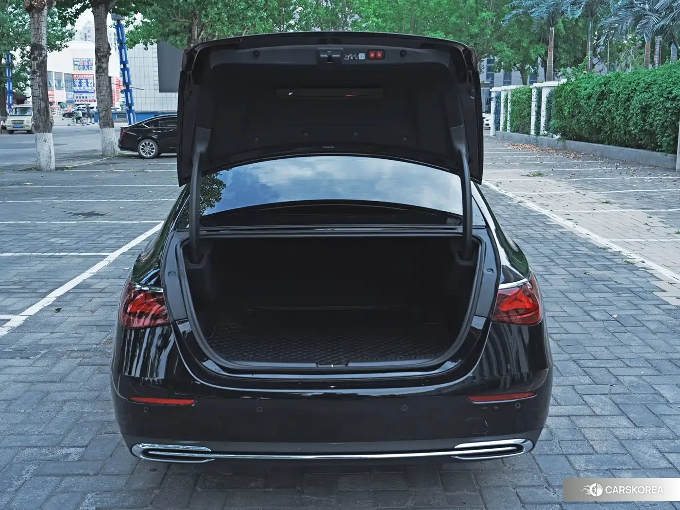 Mercedes-Benz E-Class 2025 Черный из Китая, фото 3