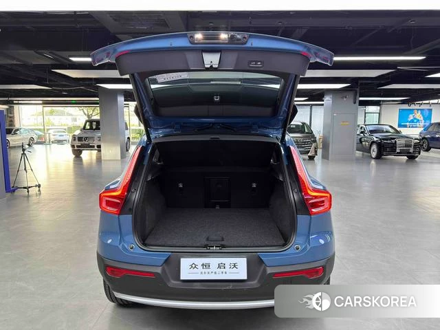 Volvo XC40 2023 Синий из Китая, фото 3