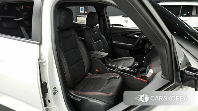 Chevrolet (GM Daewoo) Trailblazer 2022 Белый из Кореи, фото 3