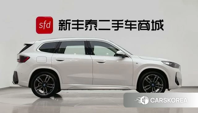 BMW iX1 2023 Белый из Китая, фото 3