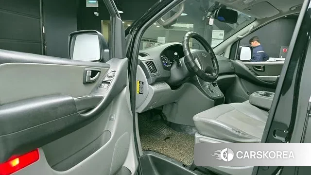 Hyundai The New Grand Starex 2018 Черный из Кореи, фото 3