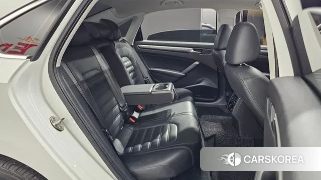 Volkswagen The New Passat 2018 Белый из Кореи, фото 3