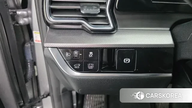 Kia Sportage 5th Generation Hybrid 2022 Серебряный из Кореи, фото 3