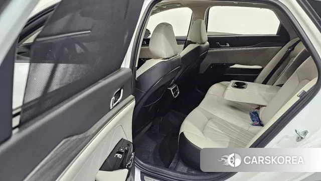 Kia The New K5 3rd generation 2024 Белый из Кореи, фото 3