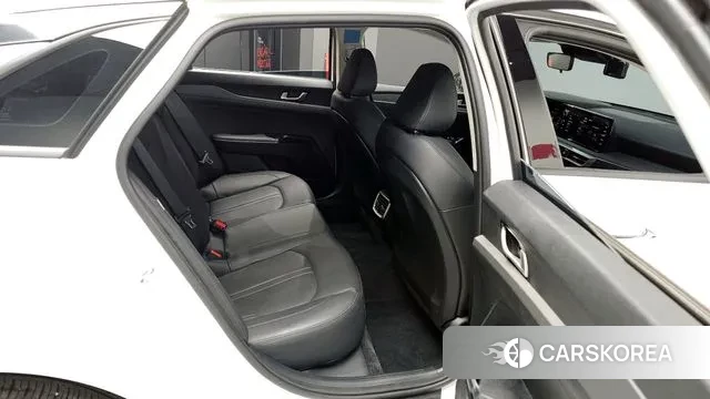 Kia K5 3rd generation 2023 Белый из Кореи, фото 3