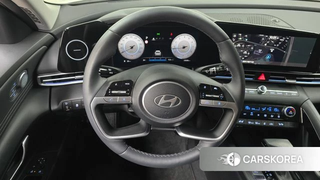 Hyundai The New Avante (CN7) 2023 Белый из Кореи, фото 3