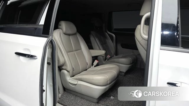 Kia The New Carnival 2019 Белый из Кореи, фото 3