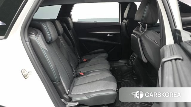 Peugeot 5008 second generation 2022 Белый из Кореи, фото 3