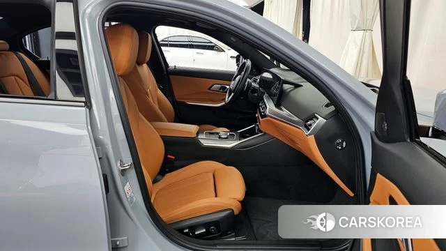 BMW 3 Series (G20) 2023 Цвет галактики из Кореи, фото 3