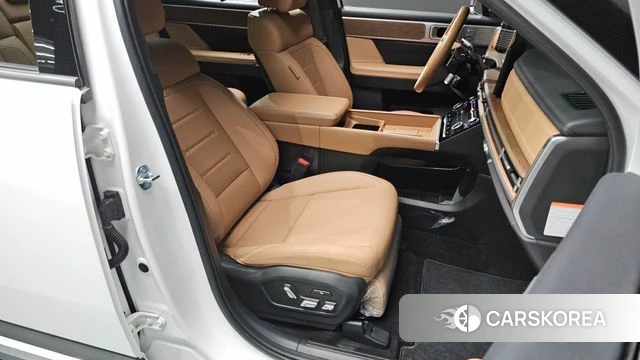 Hyundai Santa Fe (MX5) 2024 Белый из Кореи, фото 3
