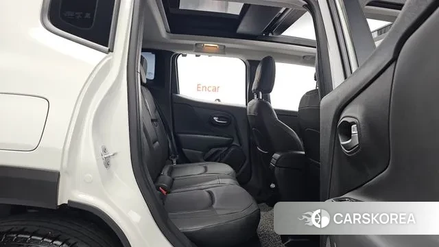 Jeep Renegade 2022 Белый из Кореи, фото 3