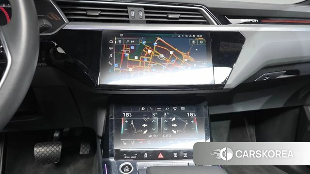 Audi e-Tron 2023 Черный из Кореи, фото 3