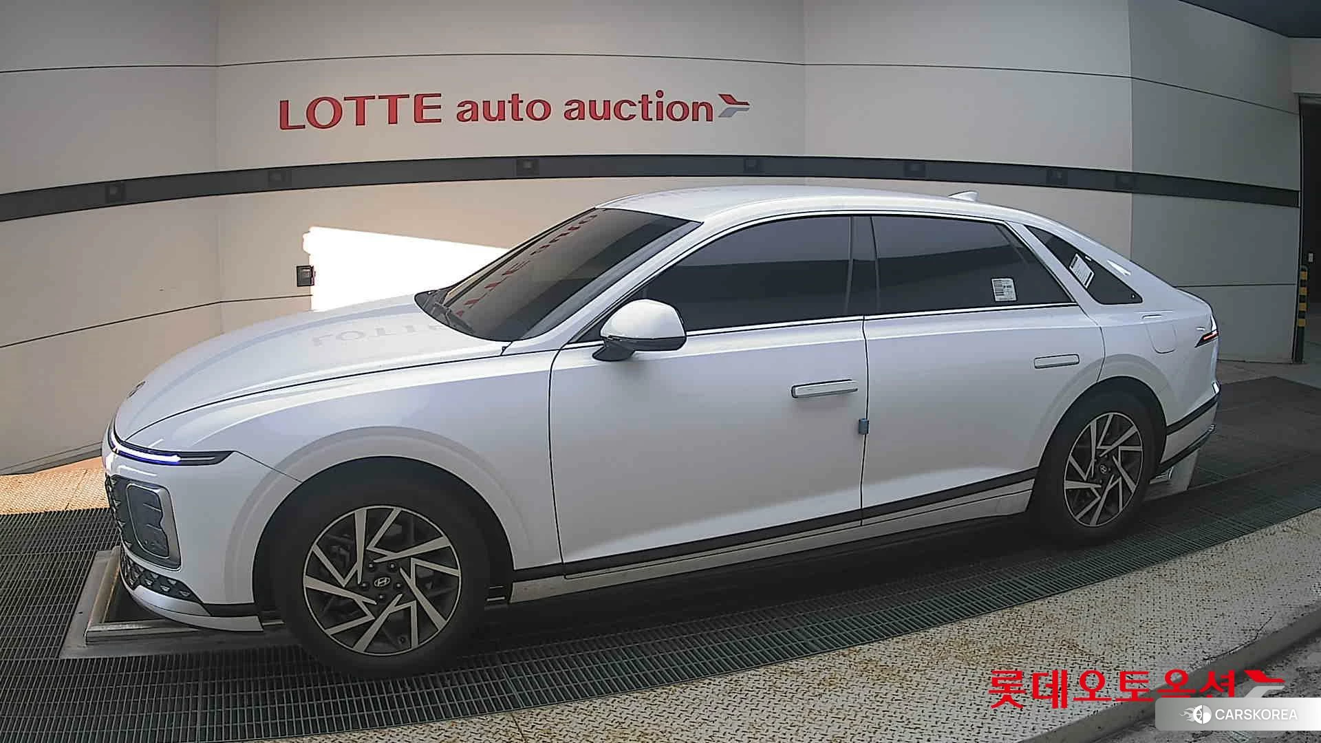 Hyundai Grandeur 2023 Белый из Кореи, фото 3