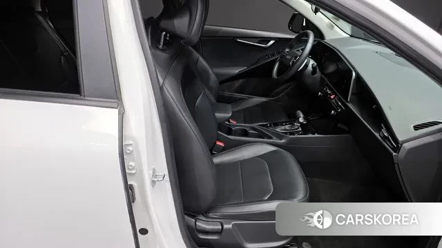 Kia Di Ol Nu Niro 2022 Белый из Кореи, фото 3