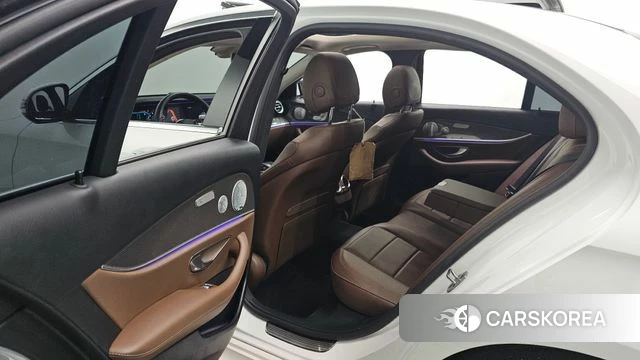 Mercedes-Benz E-Class W213 2019 Белый из Кореи, фото 3