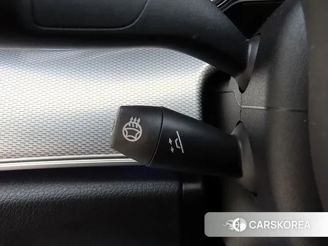 Mercedes-Benz E-Class W213 2019 Серебряный из Кореи, фото 3