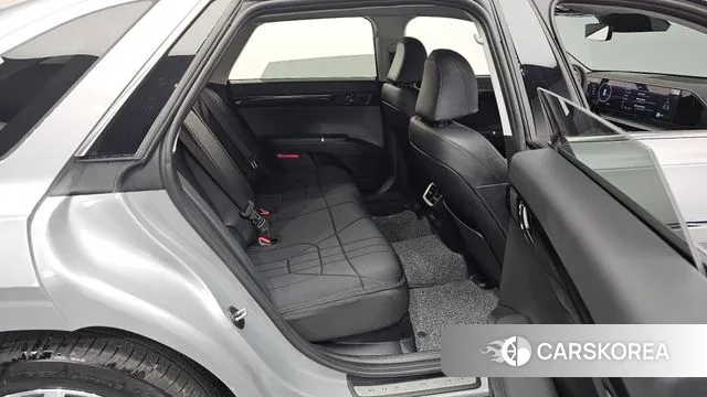 Hyundai Grandeur (GN7) 2024 Серебряный из Кореи, фото 3