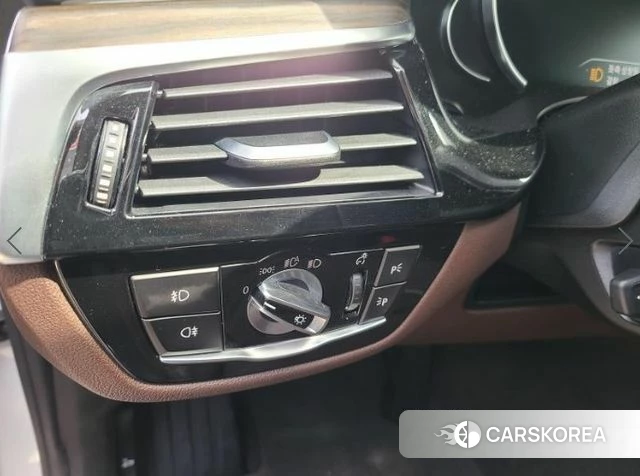 BMW 6 Series GT (G32) 2018 Белый из Кореи, фото 3