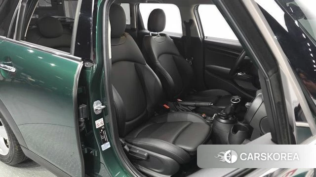 Mini Cooper 2018 Зеленый из Кореи, фото 3