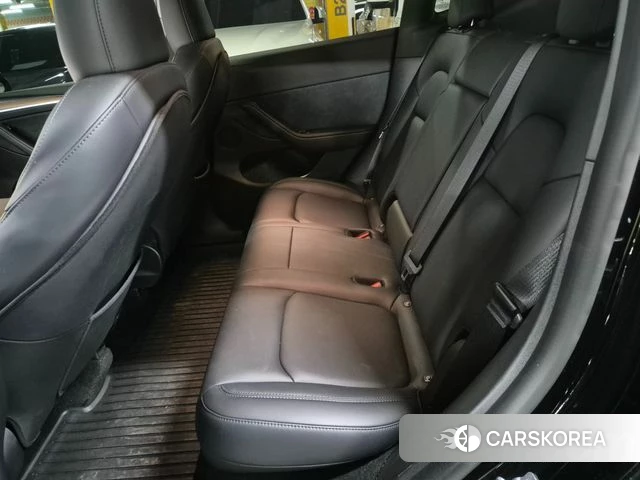Tesla Model Y 2024 Черный из Кореи, фото 3