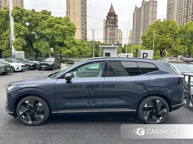 Volvo XC70 2026 Синий из Китая, фото 3