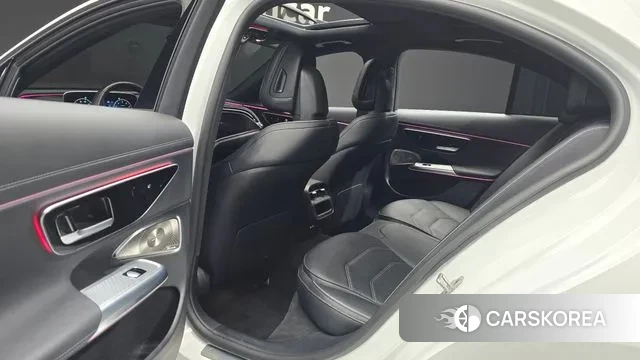 Mercedes-Benz E-Class W214 2024 Белый из Кореи, фото 3