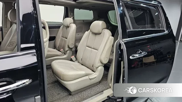 Kia The New Carnival 2018 Черный из Кореи, фото 3