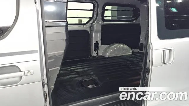 Hyundai The New Grand Starex 2021 Серебристо-серый из Кореи, фото 3