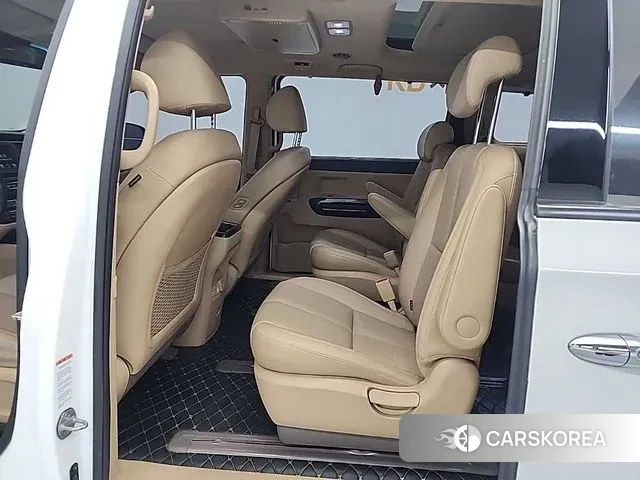 Kia The New Carnival 2018 Белый из Кореи, фото 3
