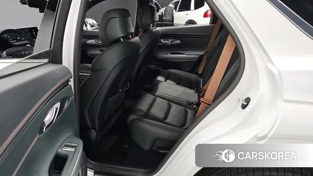 Genesis GV70 2021 Белый из Кореи, фото 3