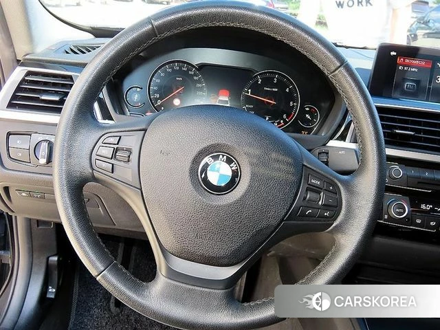 BMW 3 Series (F30) 2018 Черный из Кореи, фото 3