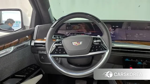 Cadillac Escalade 5th Generation 2025 Белый из Кореи, фото 3