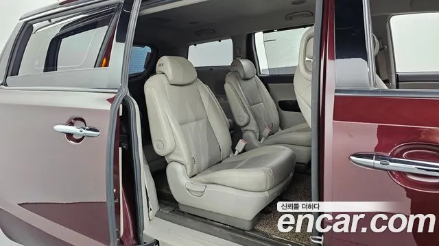 Kia The New Carnival id 2442618 из Кореи 3