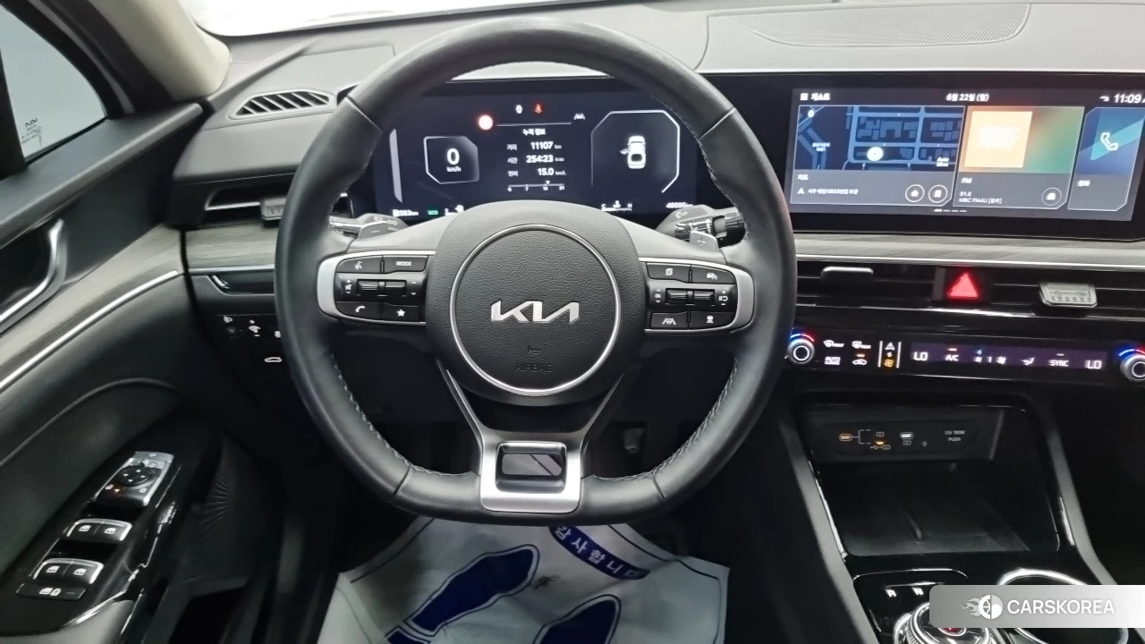 Kia The New K5 3rd generation 2024 Белый из Кореи, фото 3
