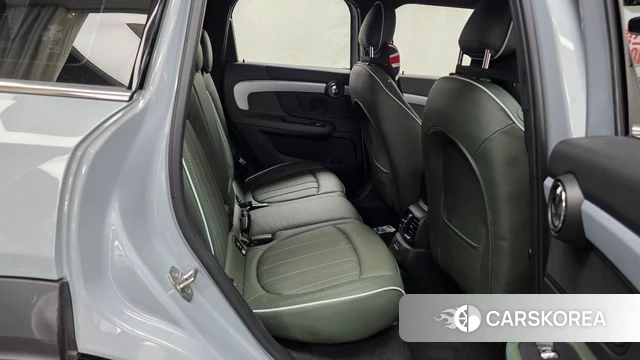 Mini Cooper Countryman 2022 Цвет галактики из Кореи, фото 3