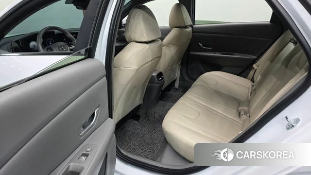 Hyundai Avante (CN7) 2022 Белый из Кореи, фото 3