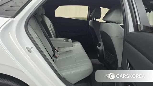 Hyundai The New Avante Hybrid (CN7) 2024 Белый из Кореи, фото 3