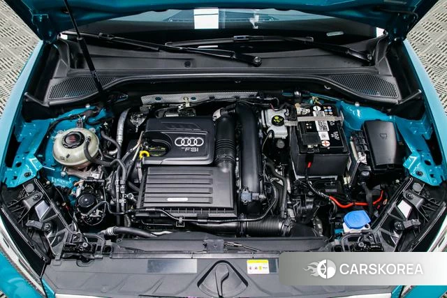 Audi Q2L 2023 Синий из Китая, фото 3