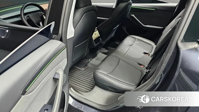 Tesla Model Y 2025 Серый из Кореи, фото 3