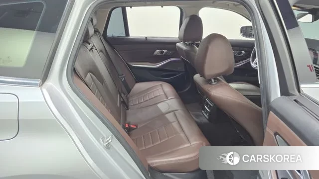 BMW 3 Series (G20) 2020 Серебряный из Кореи, фото 3