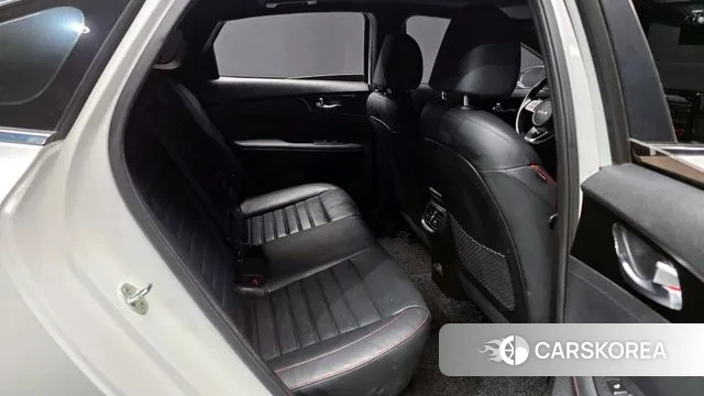 Kia The New K3 2nd generation 2021 Белый из Кореи, фото 3