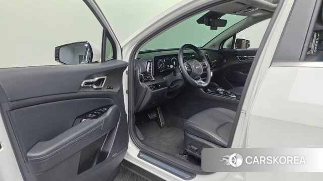 Kia Sportage 5th Generation 2023 Белый из Кореи, фото 3