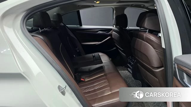 BMW 5 Series (G30) 2020 Белый из Кореи, фото 3