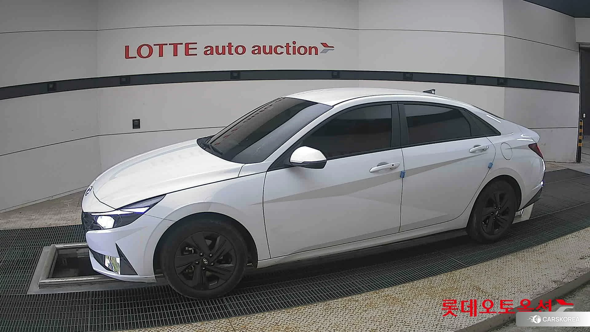 Hyundai Avante 2023 Polar White из Кореи, фото 3